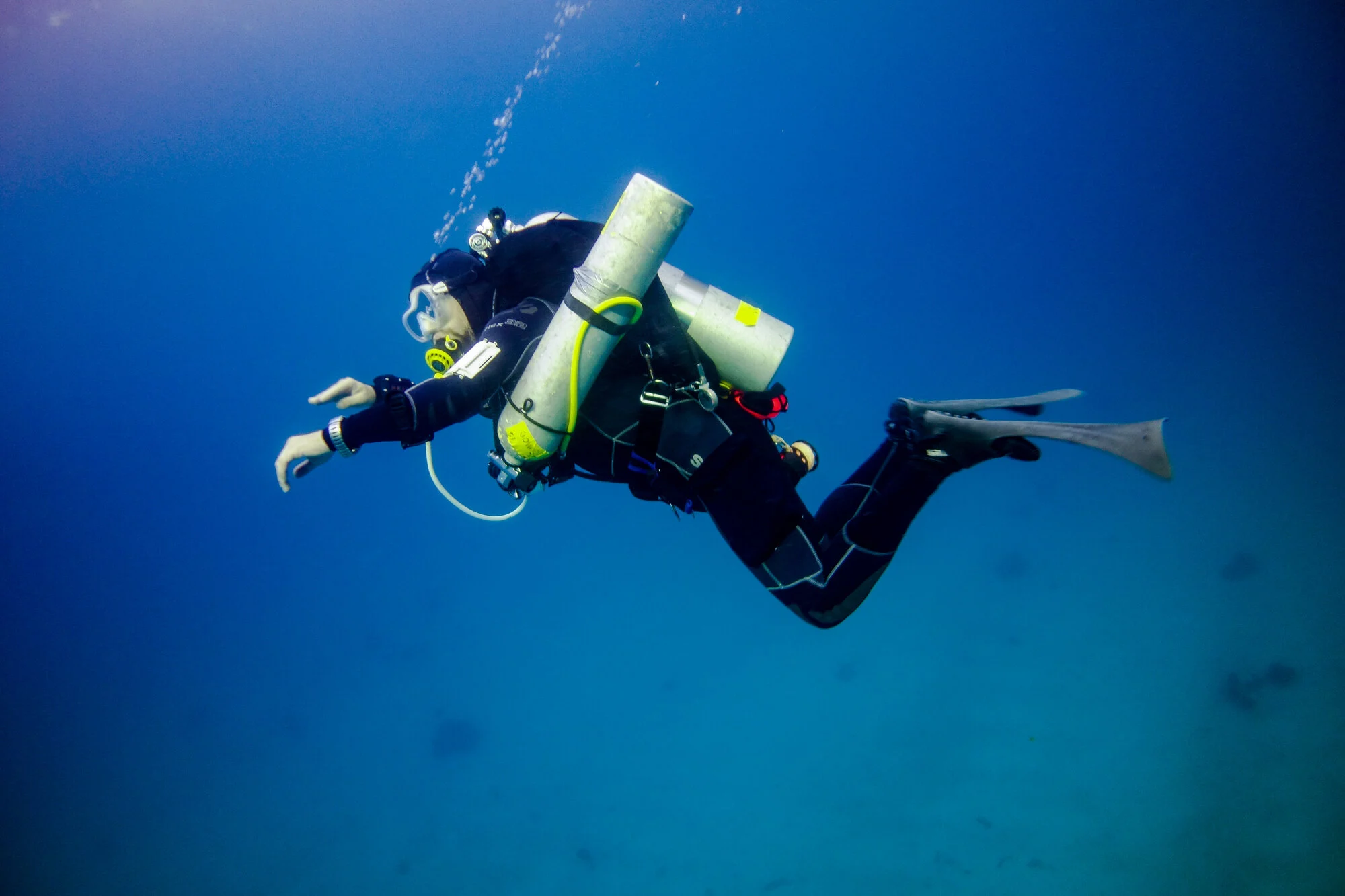 padi-open-water-course-malapascua PADI Open Water diving course instruction at Malapascua